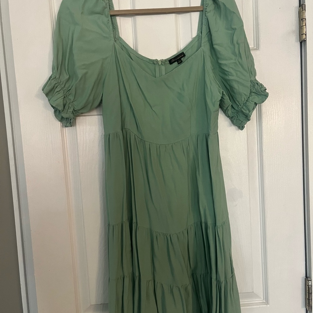 Green sundress:
Size: Large